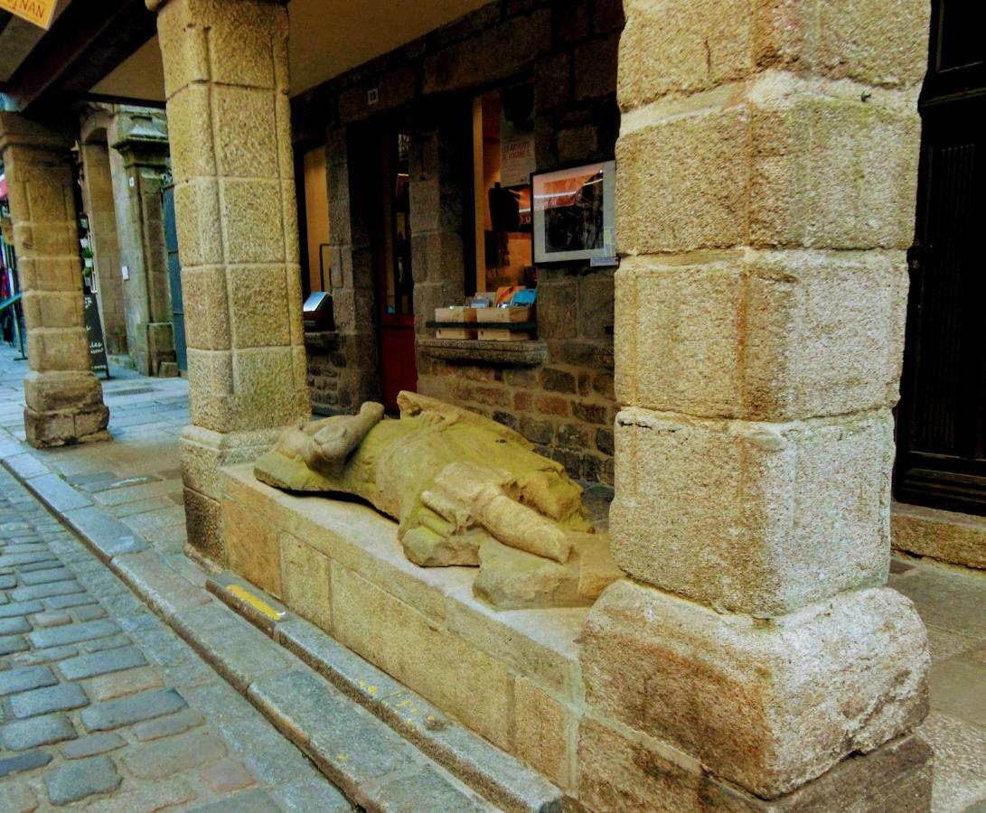Gate House Lodge Dinan Eksteriør bilde