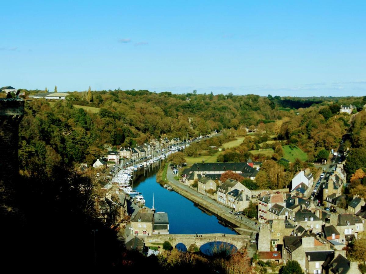 Gate House Lodge Dinan Eksteriør bilde