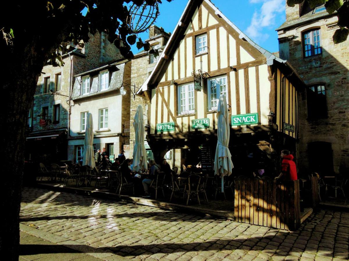 Gate House Lodge Dinan Eksteriør bilde